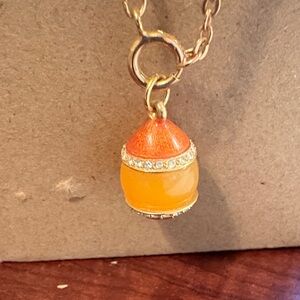 Vintage Joan Rivers Gold Tone Orange Pendant Charm w/ 2 in Chain